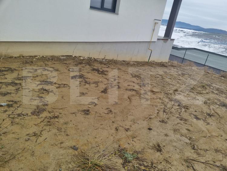 Casă nouă cu priveliște, 4 camere, zonă liniștită