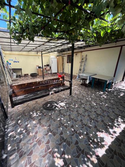 casa de vanzare, zona palas, 195mp teren, 4 camere, 2 bai, 2 bucatarii, renovata - 12