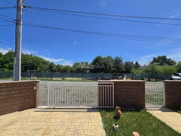 Duplex pe parter, mobilat și utilat complet, teren 300 mp – Bucovăț - 16