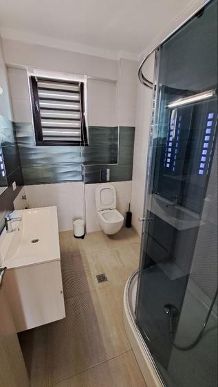 Dorobanti (metrou),apartament  de vanzare cu 4 camere, terase, 2 lifturi