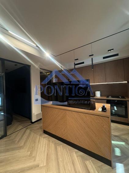 Studio de lux Compozitiori