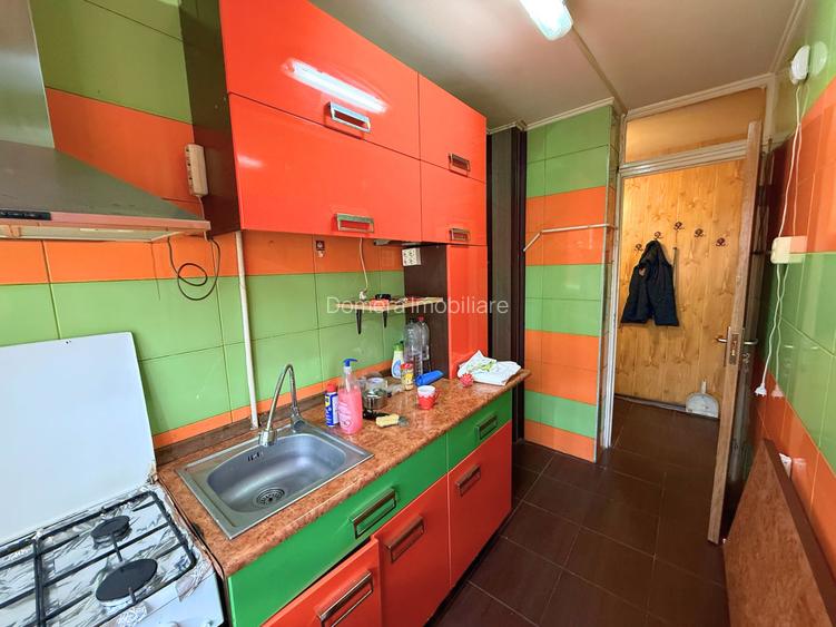 Apartament 3 camere | Etaj 3/4 | Parcare + Boxă | Bd. Brâncoveanu - 7