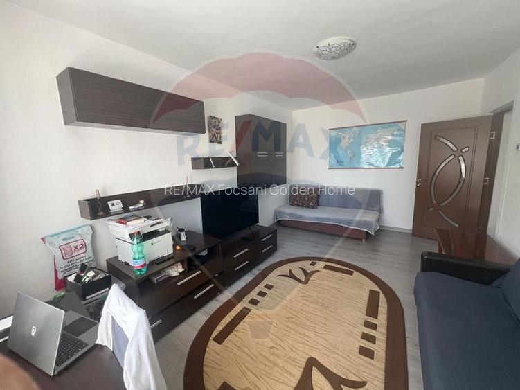 Apartament 2 camere în zona Comisariat - 14