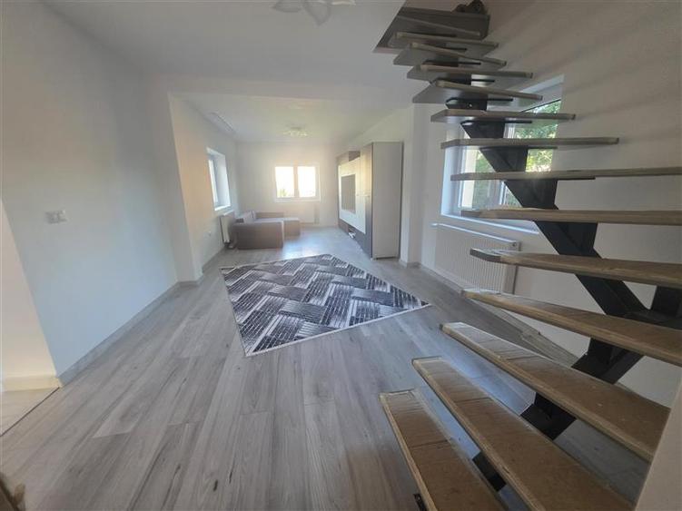 De inchiriat casa 4 cam,2 bai , sancrai, Mures