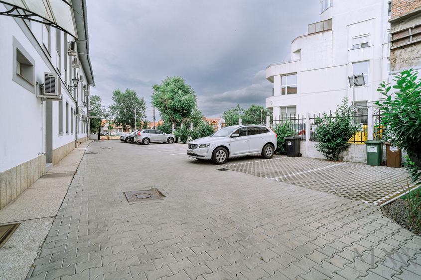 Cladire birouri, clinica, unit. invatamant | De Inchiriat | Ultracentral, Oradea