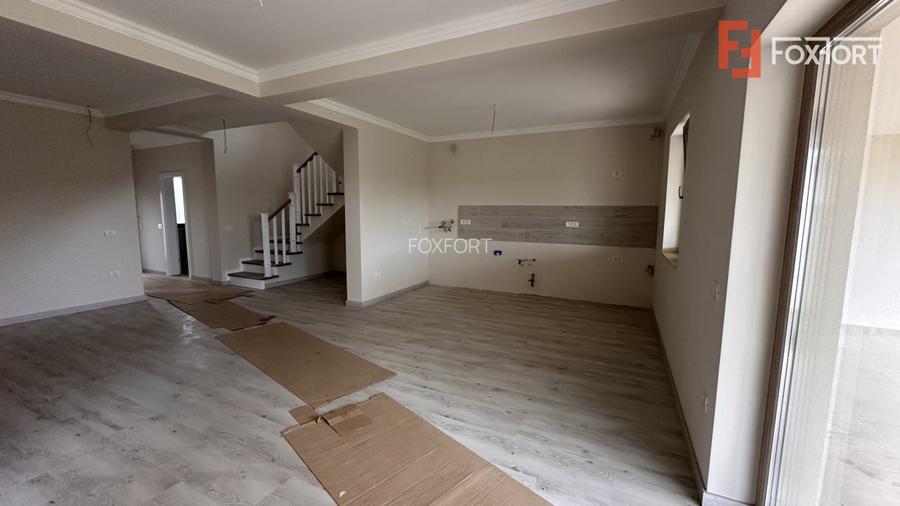 Duplex cu 5 camere despartit prin garaj, zona Giroc  - 31