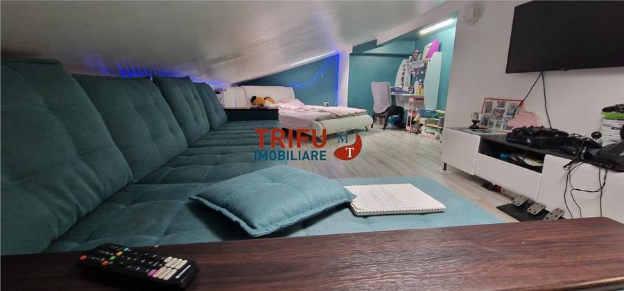 Apartament cu scara interioara 3 camere de vanzare zona Centru