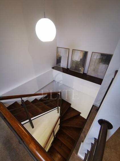 Apartament 3 camere în zona P-TA MIHAI VITEAZUL