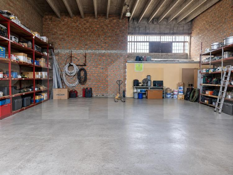 Hala industriala 946 mp, curte 2.231 mp, acces auto