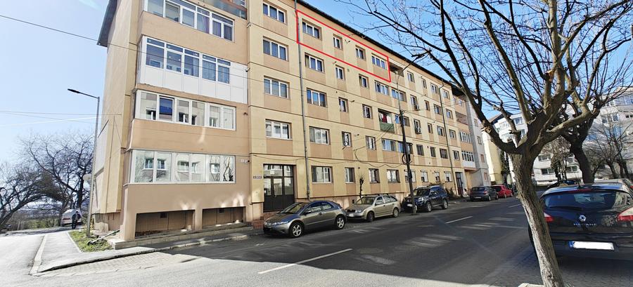 COMISION 0% Apartament 3 camere decomandate/2 băi/balcon/pivniță/Siretului