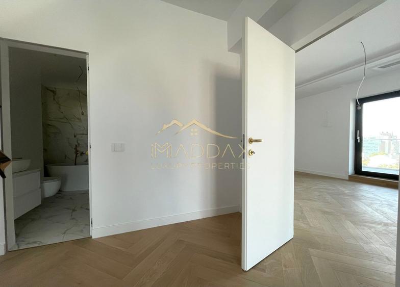 Apartament 3 Camere**Terasa 41 MP **SMART HOME**BLOC NOU//Bdul UNIRII