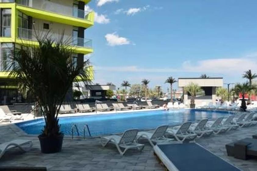 Apartament 2 camere, decomandat, 60mp Alezzi, vedere la mare si piscina