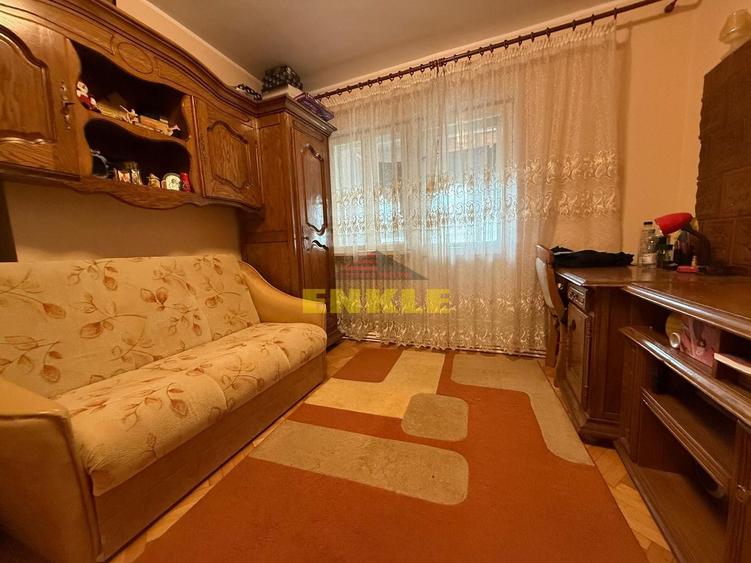 De vanzare apartament 3 camere decomandat, Pietonalul Transilvaniei.