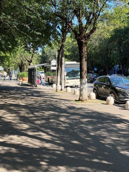 3 camere Emil Racovita Berceni  etajul 1 66 mp loc parcare si boxa