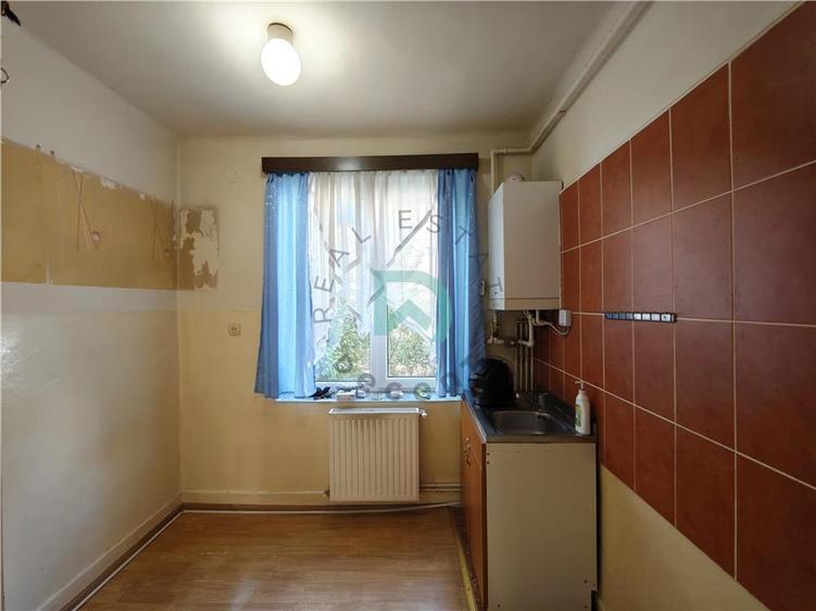 2 camere, Avram Iancu, Brașov