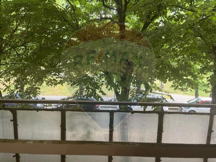 Apartament 3 camere Splaiul Praporgescu, Arad