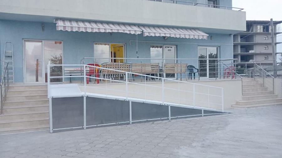 Vanzare cladire Mamaia Sat, Navodari