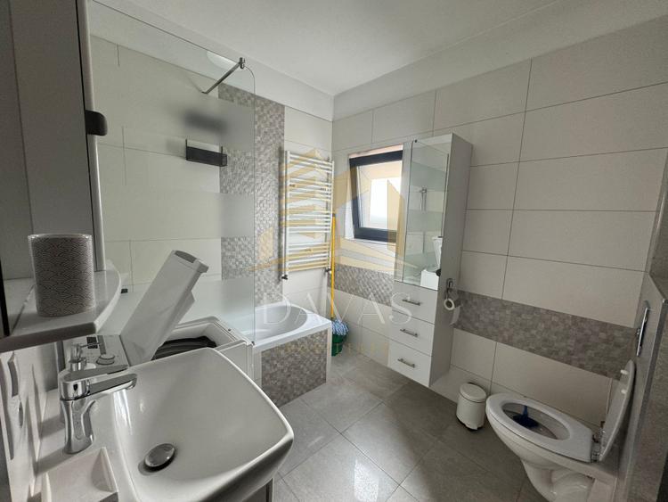 Apartament 3 camere semidecomandat | parcare inclusa | Borhanci - zona linistita