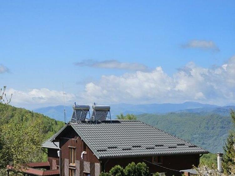 Pensiune in jud. Buzau, loc Ivanetu| Constructie lemn|Pozitionare impresionanta