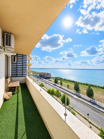 Apartament de inchiriat | vedere panoramica spre lac | balcon generos