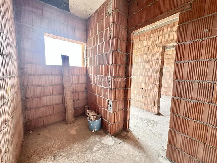Duplex pe parter | 3 camere | 2 bai | Pod mansardabil | Mosnita Noua - 12