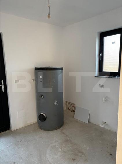 Casă cu 6 camere, 160 mp, și teren generos de 900 mp, loc. Ciprian Porumbescu