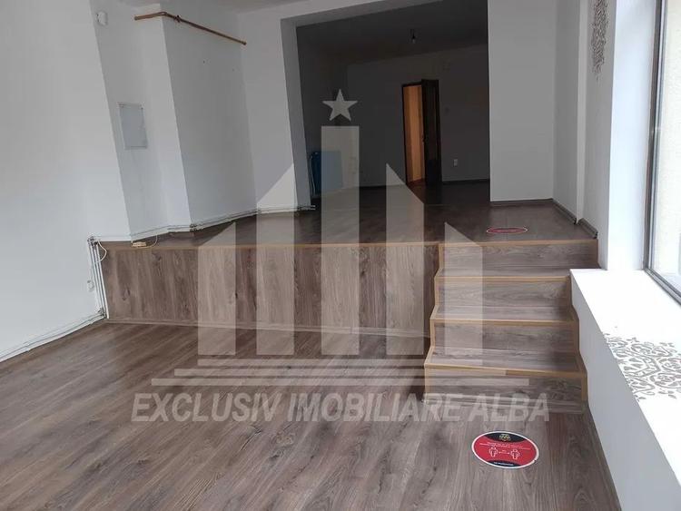 Spatiu comercial | De inchiriat | 61 mp | Cetate