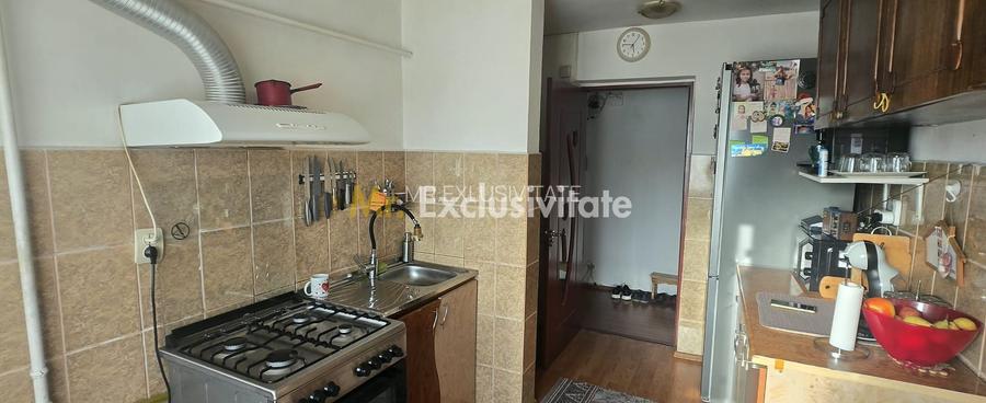 Apartament cu 3 camere decomandat, 71 mp – zona 9 Mai