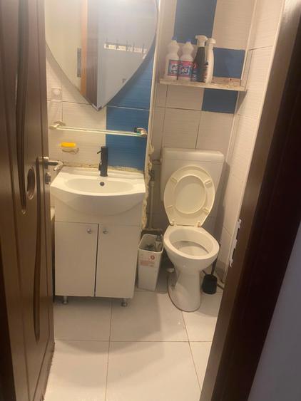 Apartament 2 camere de vanzare zona Scoala 8