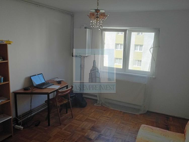Garsoniera 24 mp - zona în Uzina 2