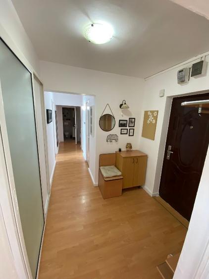Apartament 3 camere - Bulevardul 16 Decembrie 1989