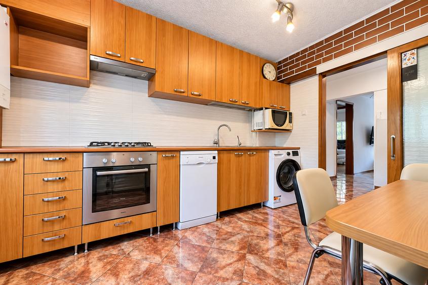 Apartament 4 camere, 100 mp |3 dormitoare| UMF – Grădina Botanică |
