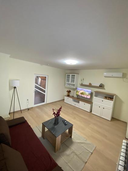 Apartament cu 3 camere, zona Bucium - Hanul "Trei Sarmale"