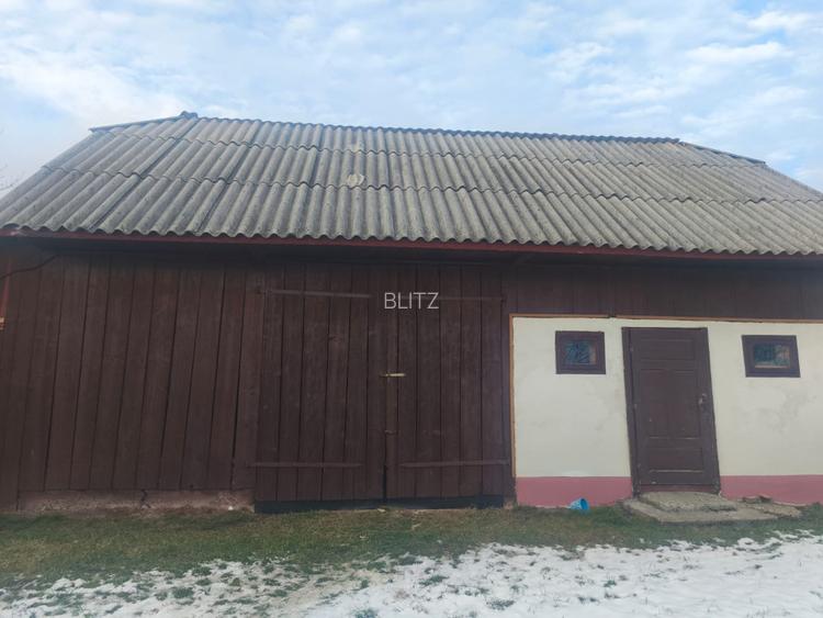 Casa de inchiriat + 5000mp teren, zona Horodnic de Jos, Radauti - 5