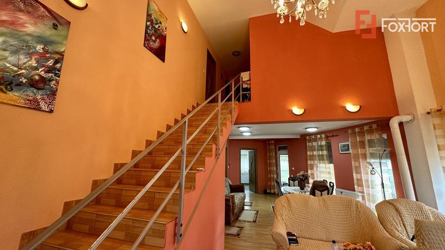 Casa individuala 5 camere si teren 1000 mp, in Sag