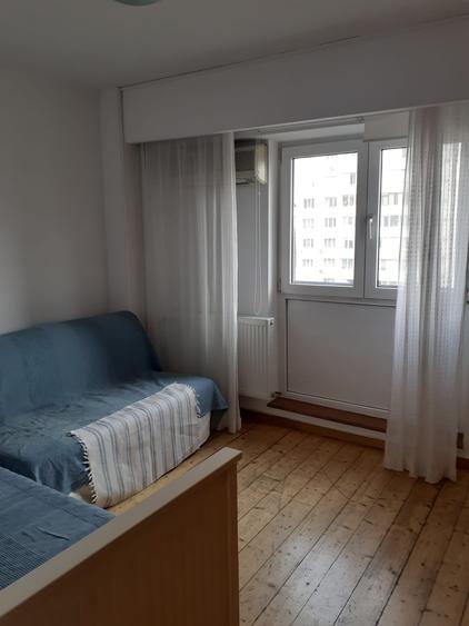 Iancului,Metrou, 3 camere, DECOMANDAT,2 GRUPURI SANITARE,STRADAL,2AC, 80MP