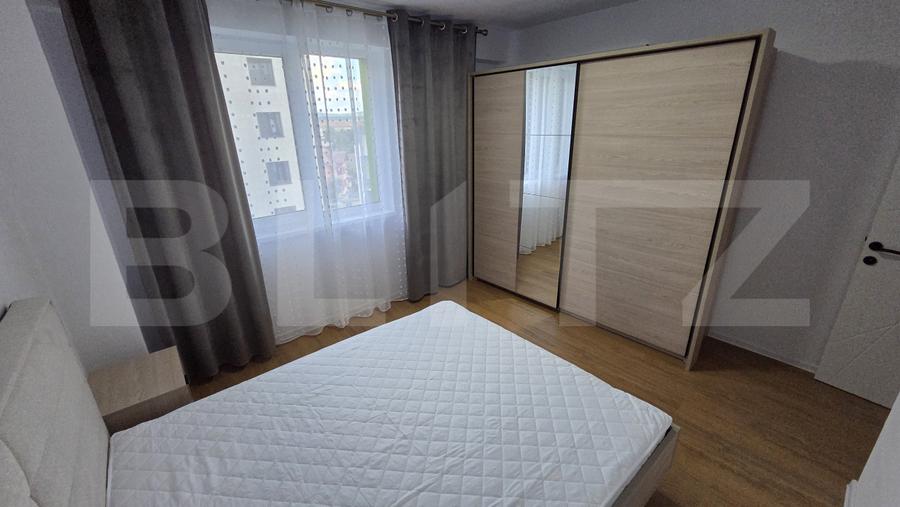 Apartament cu 3 camere, 65 mp, 2 băi și balcon, prima închiriere, zona Ampoi 3