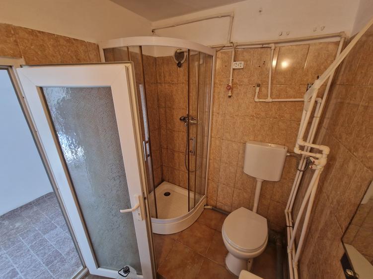 Navodari- Garsoniera, etaj 3/4, suprafata 21mp - 21.500euro