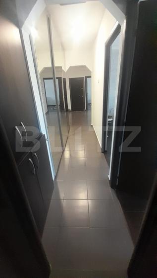 Apartament 3 camere, 68 mp, zona Micro 11