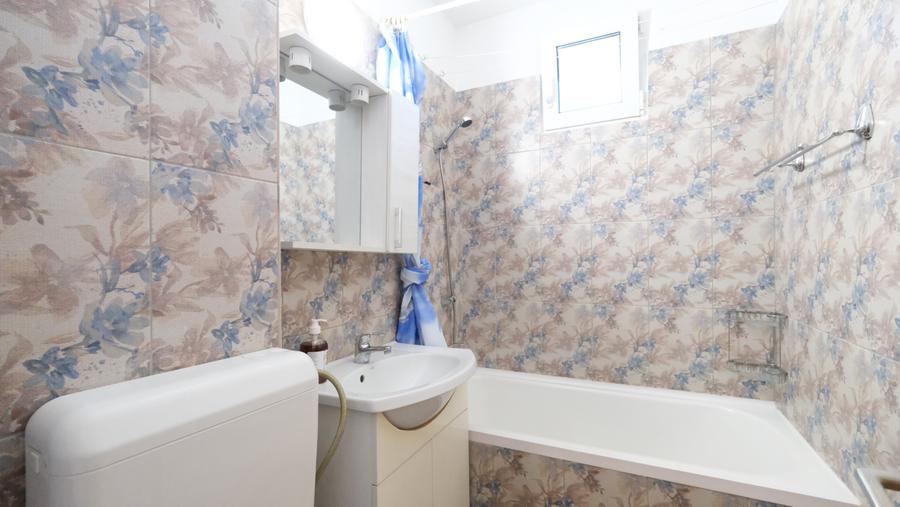 Inchiriere 2 camere cu imbunatatiri, reabilitat Drumul Taberei, metrou, parc