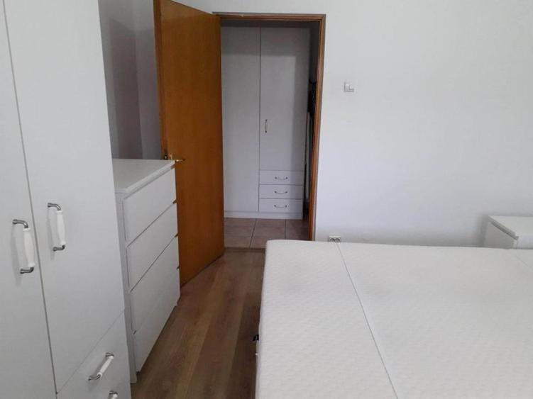 Unirii-Decebal-Rond Piata Alba Iulia,apartament 2 camere de inchiriat