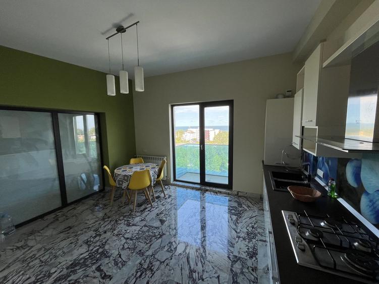 Penthouse cu Vedere Panoramica în Mamaia 295mp Utili și 47mp Terasă Parcare