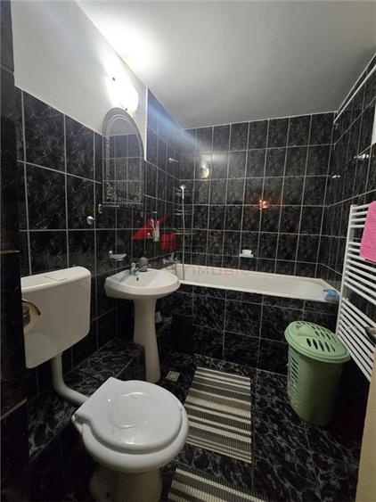 Apartament 3 camere Decomandat - Frumoasa