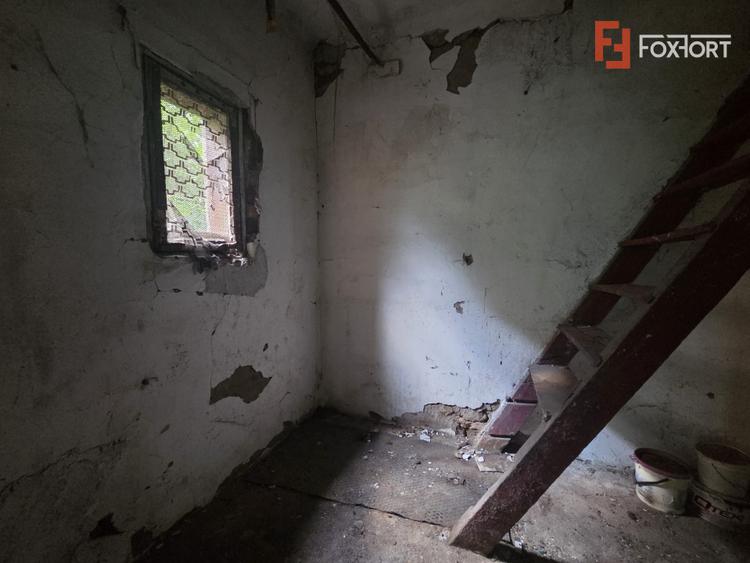 Casa individuala de vanzare cu 2 camere, in Arad, zona Lebada, Teren 280 mp