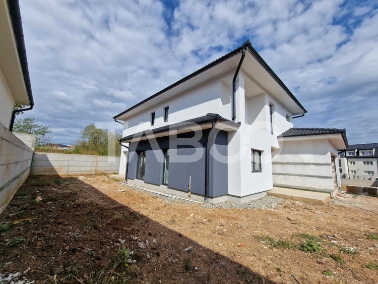 Casa individuala cu curte terasa si garaj Selimbar Sibiu