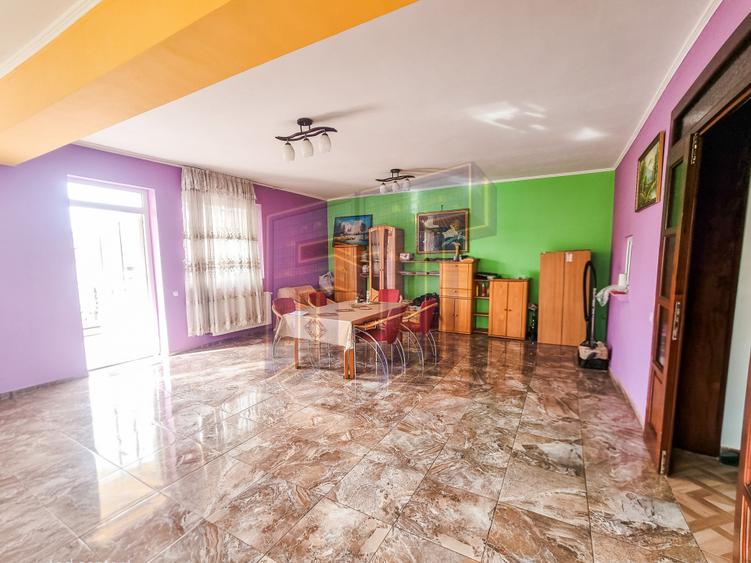 Casa 10 camere Andronache, S+P+1+M, potrivită pentru Clinică, Scoală, Azil