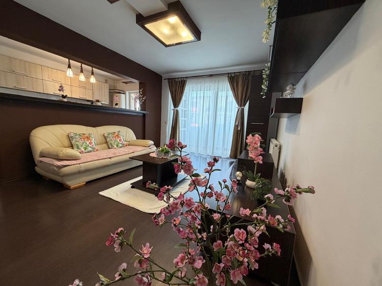 Apartament 2 camere , 2 Balcoane , Etaj Intermediar , Zona Terra !!!