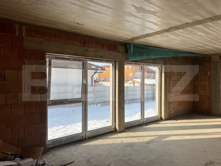 Casă 4 camere predare la gri, 110 mp, zona Micesti