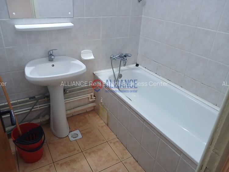 Închiriez apartament poartă 6 - 4