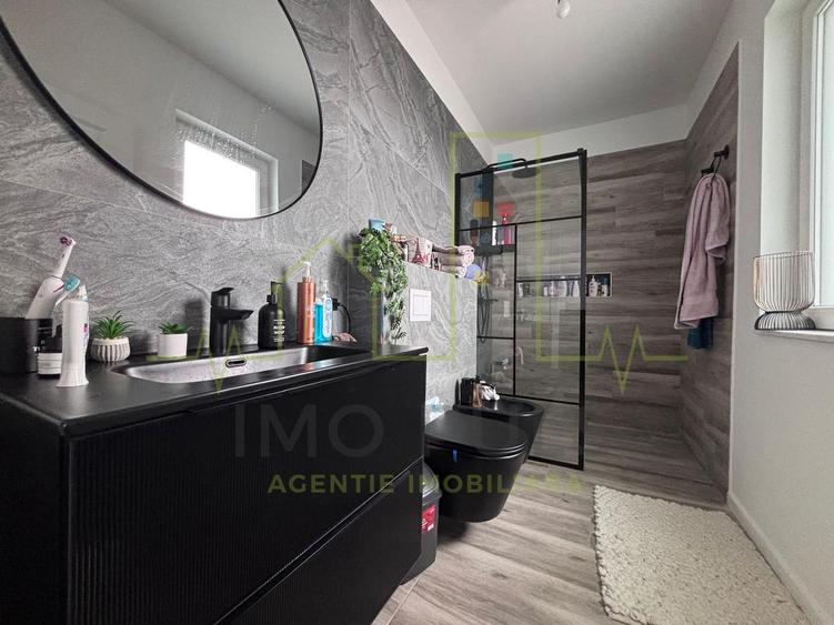 Duplex la cheie. 3 bai. 5 camere. La 4 minute de Timisoara.